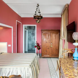 2* Alojamento de Acomodação e Pequeno-almoço Residenza D'epoca Palazzo Borghesi